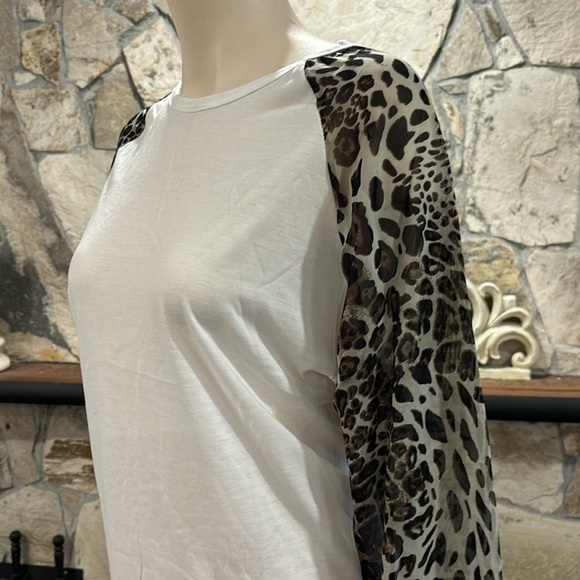 Top - Picture 2 of 8